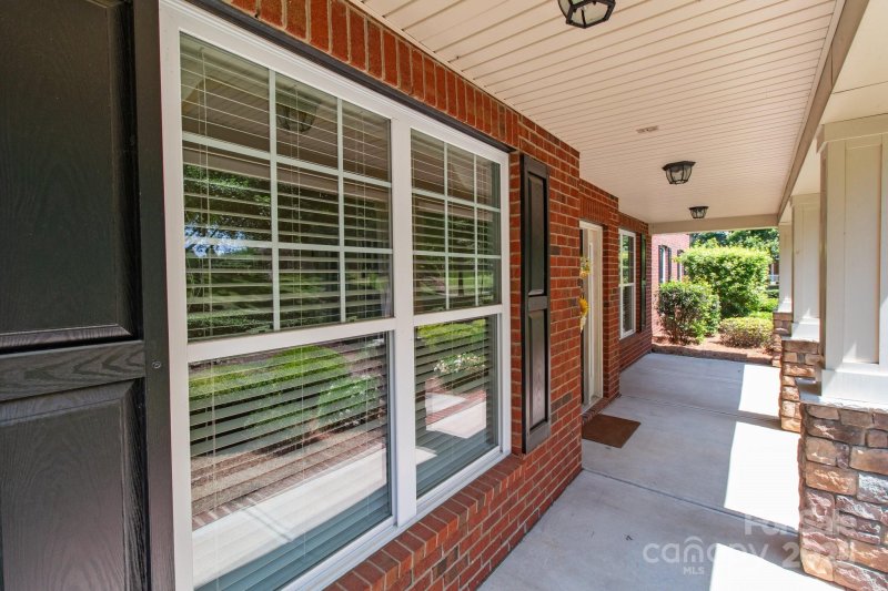 Property image 5 of 126 Northbridge Drive in Northbridge, Mooresville, NC 28115