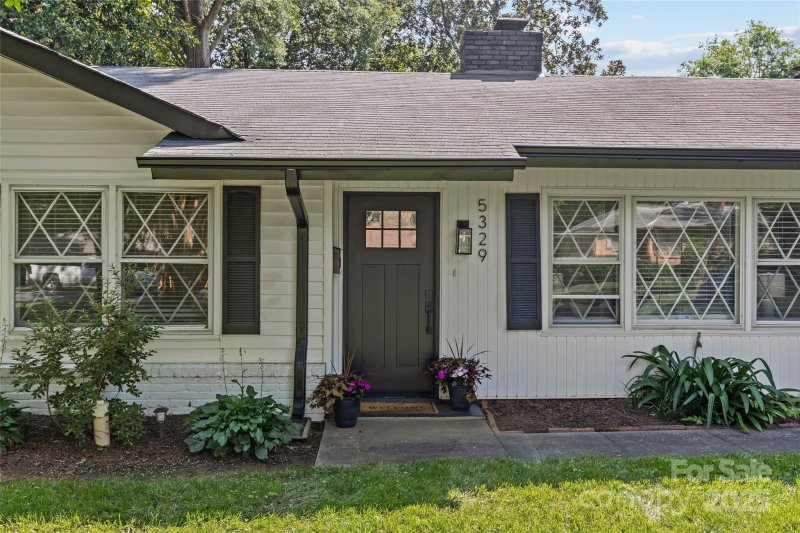 Property image 3 at 5329 Valley Forge Road, Charlotte, NC 28210