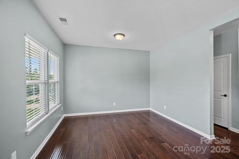 Property image 4 of 321 Almora Loop in Curtis Pond, Mooresville, NC 28115