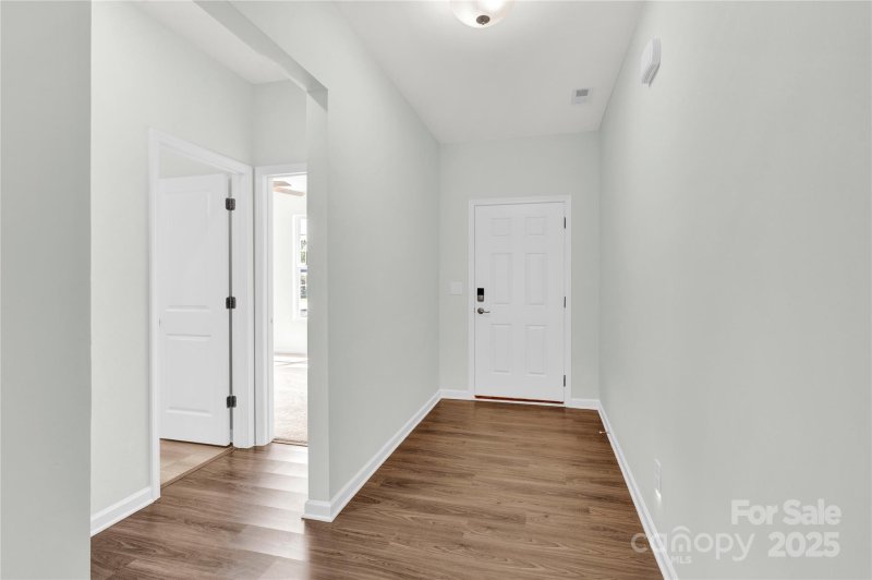 Property image 3 at 3207 Selwyn Landing Drive, Charlotte, NC 28215