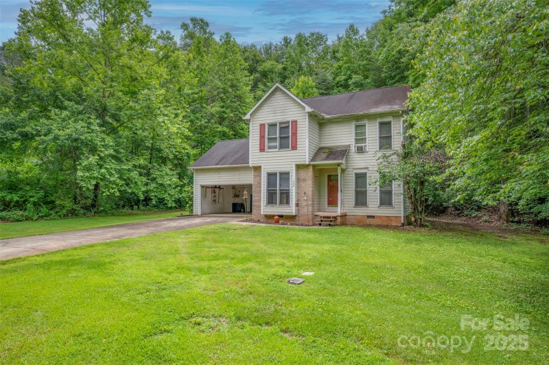 Property image 3 of 122 Overbrook Drive in Central Park, Spindale, NC 28160