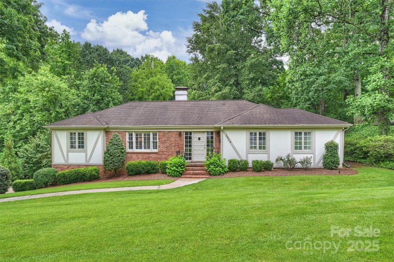 3504 Mountainbrook Road