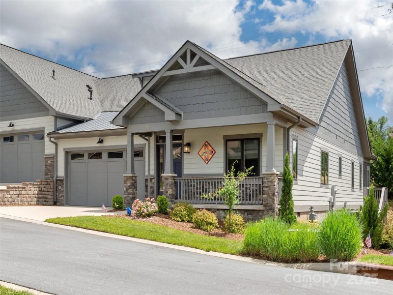 Property image 2 of 213 Sports Village Drive in Cummings Cove, Hendersonville, NC 28739