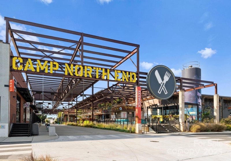 Property image 4 of 209 Keswick Avenue in Lockwood, Charlotte, NC 28206