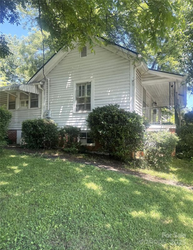 Property image 5 at 237 Institute Street, Mooresville, NC 28115