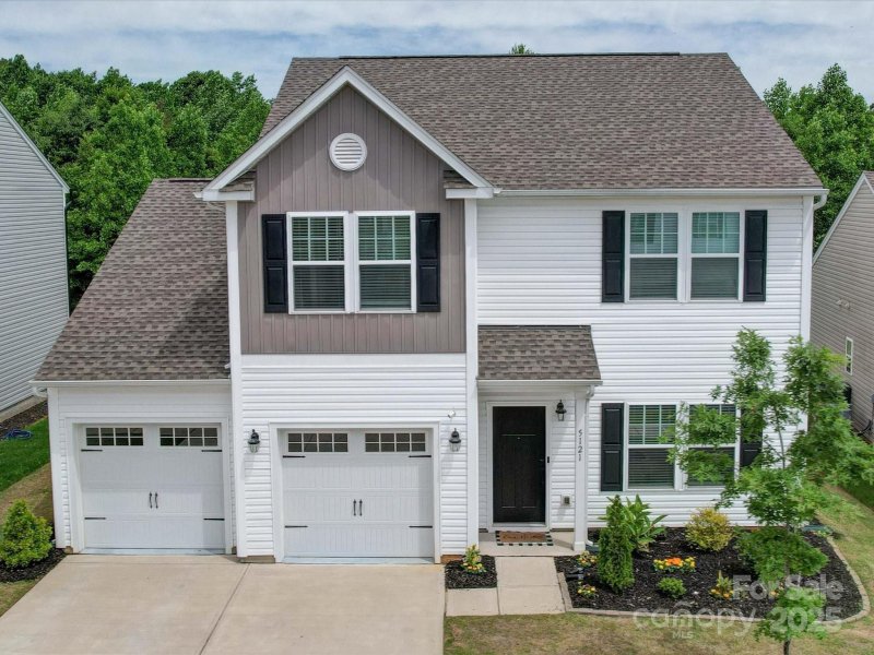 Property image 2 at 5121 Arbordale Way, Mount Holly, NC 28120