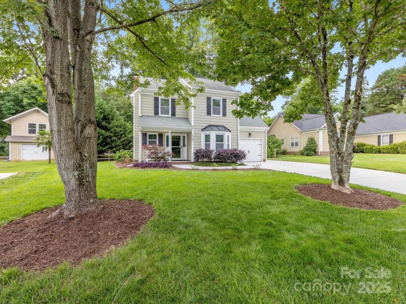 Property image 2 at 9908 Park Springs Court, Charlotte, NC 28210