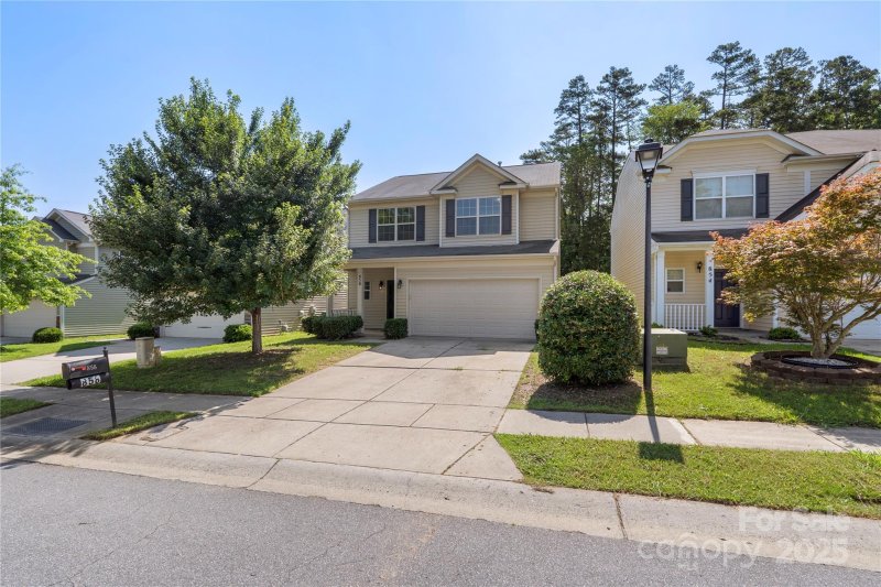 Property image 5 at 858 Rook Road, Charlotte, NC 28216