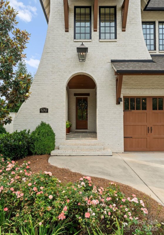 Property image 2 at 6242 Creola Road, Charlotte, NC 28270