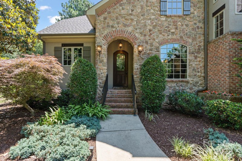 Property image 2 at 2590 Berne Lane, Sherrills Ford, NC 28673