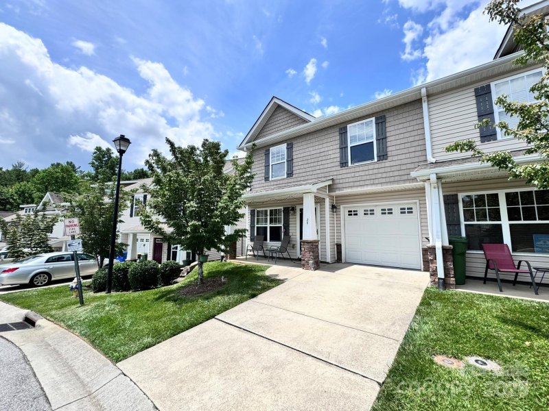 Property image 2 of 24 Torrington Avenue in Townes at Connor Creek, Fletcher, NC 28732