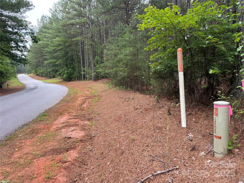 Property image 2 at 2926 E Paradise Harbor Drive, Connelly Springs, NC 28612