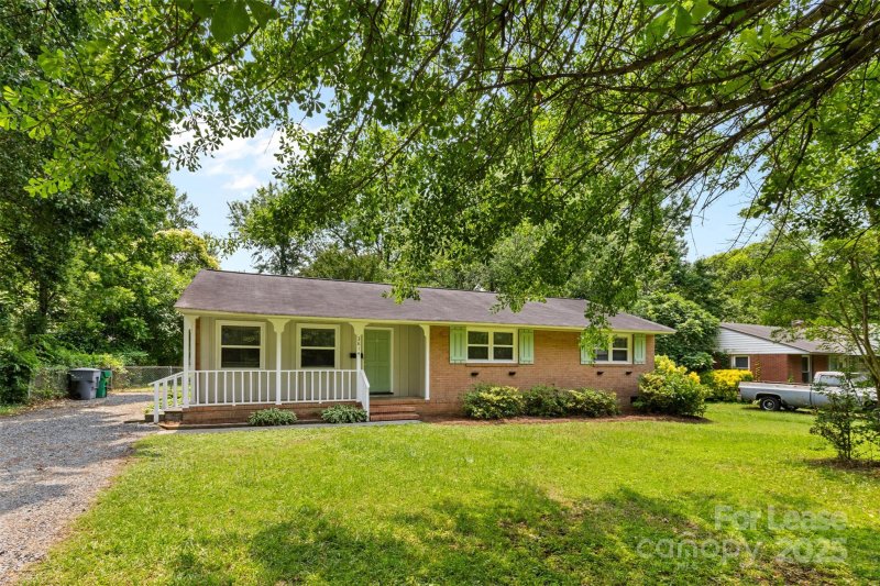 Property image 2 at 3614 Stonehaven Drive, Charlotte, NC 28215