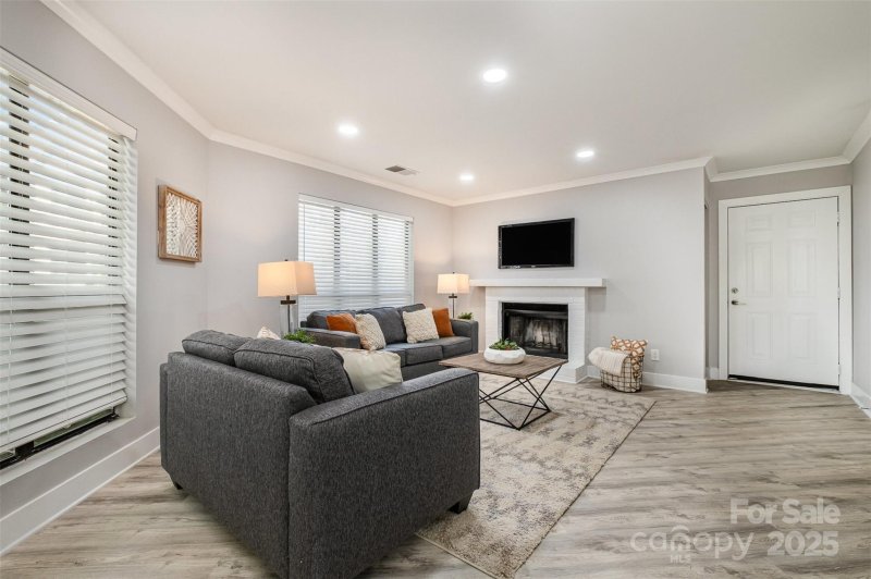 Property image 3 at 8135 Cedar Glen Drive, Charlotte, NC 28212