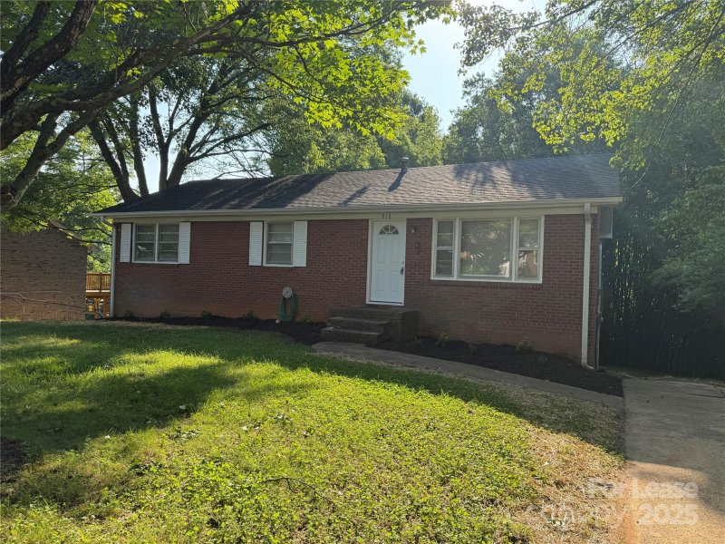 918 Canterbury Court