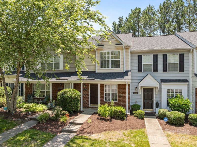 Property image 2 at 12516 Hennigan Place Lane, Charlotte, NC 28214