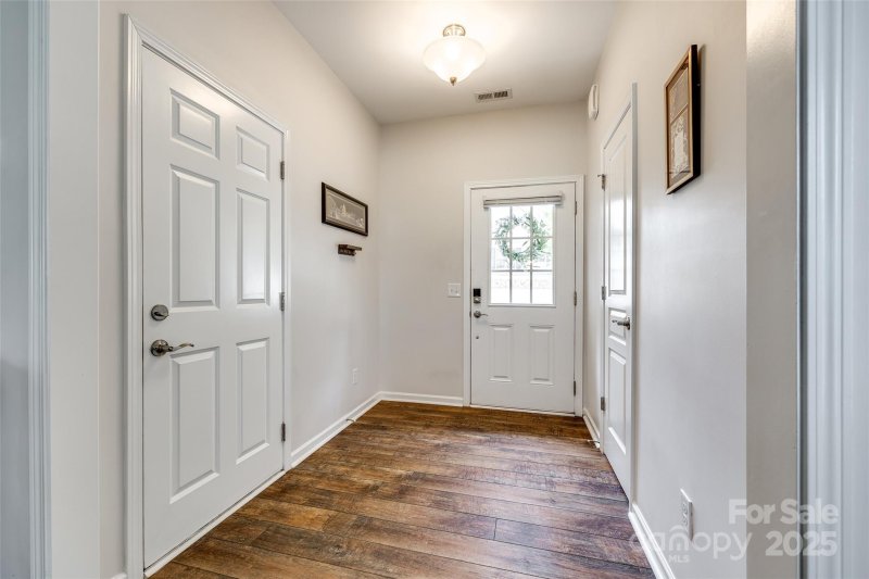 Property image 2 at 4107 Park South Station Boulevard, Charlotte, NC 28210