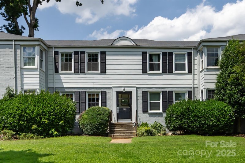 Property image 3 at 528 Wakefield Drive, Charlotte, NC 28209