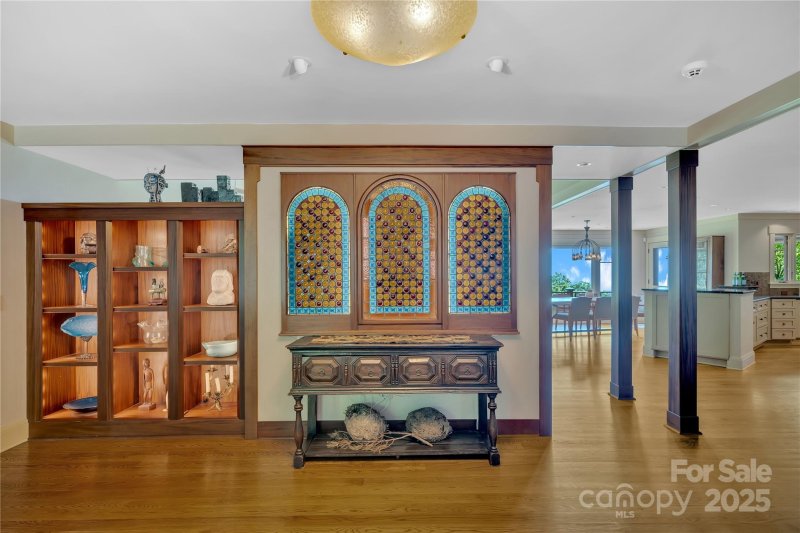 Property image 4 of 24 Westhaven Drive in Sunset Mountain, Asheville, NC 28804