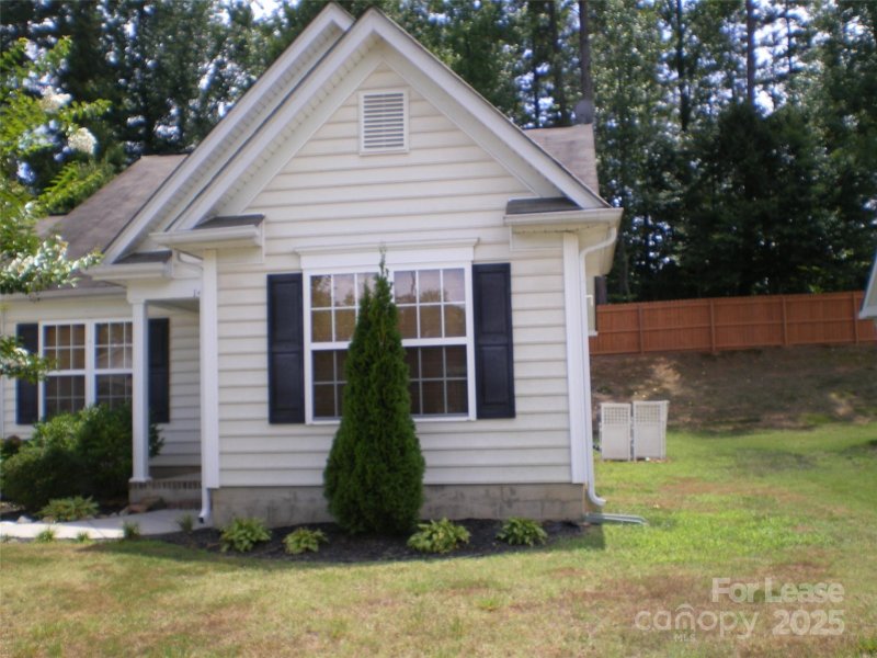 Property image 2 at 148 Everett Park Drive, Mooresville, NC 28115