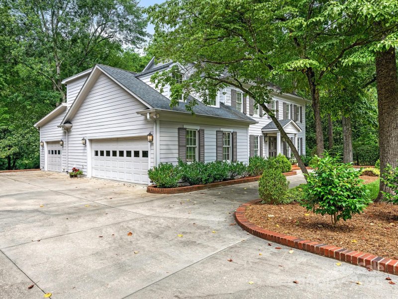 Property image 3 at 2141 Halford Place, Charlotte, NC 28211