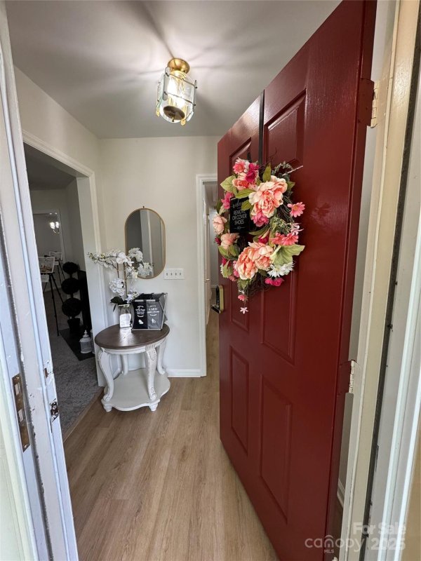 Property image 2 of 8322 Summerglen Circle in Bent Creek, Charlotte, NC 28227