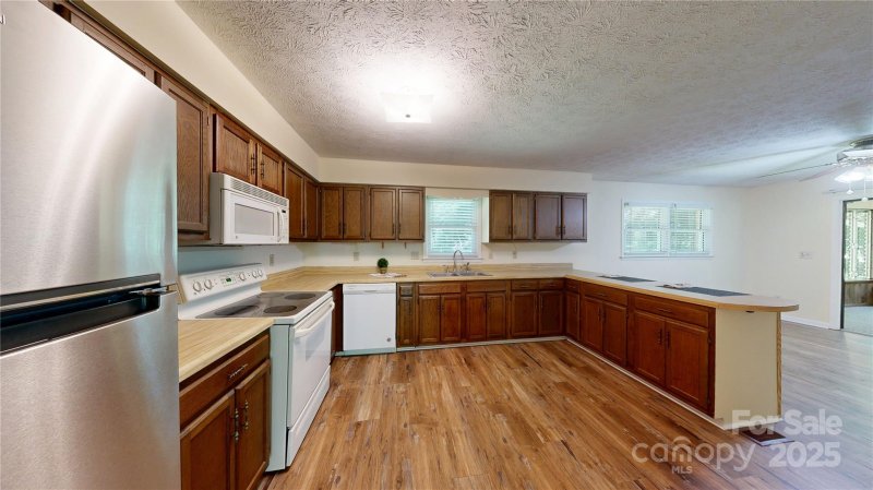 Property image 5 at 212 Fallen Timber Road, Hendersonville, NC 28791