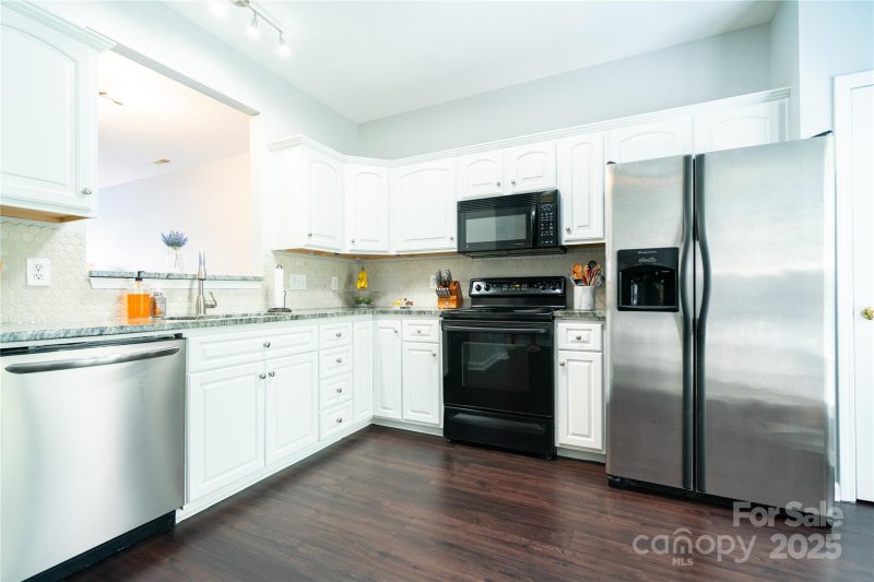 Property image 3 of 9511 Lina Ardrey Lane in Blakeney Greens, Charlotte, NC 28277