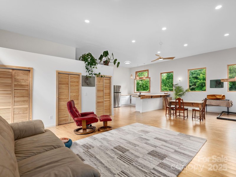 Property image 3 at 20 Frontier Court, Asheville, NC 28805