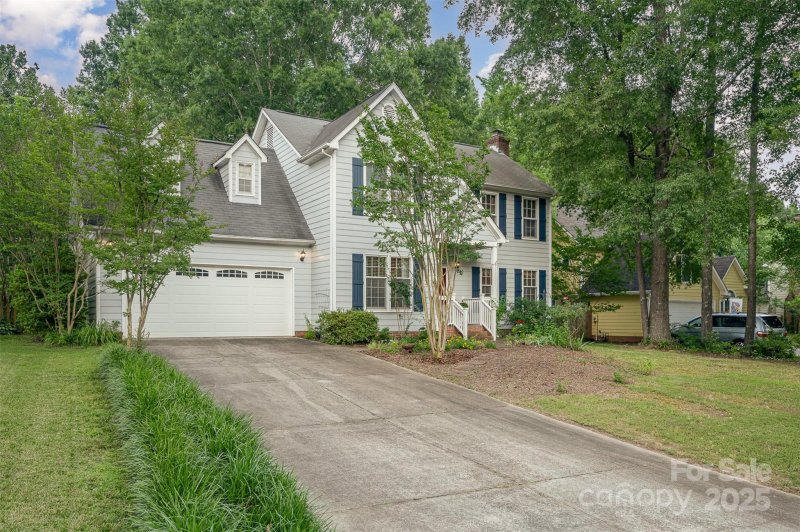 Property image 2 at 13416 Kintyre Court, Matthews, NC 28105