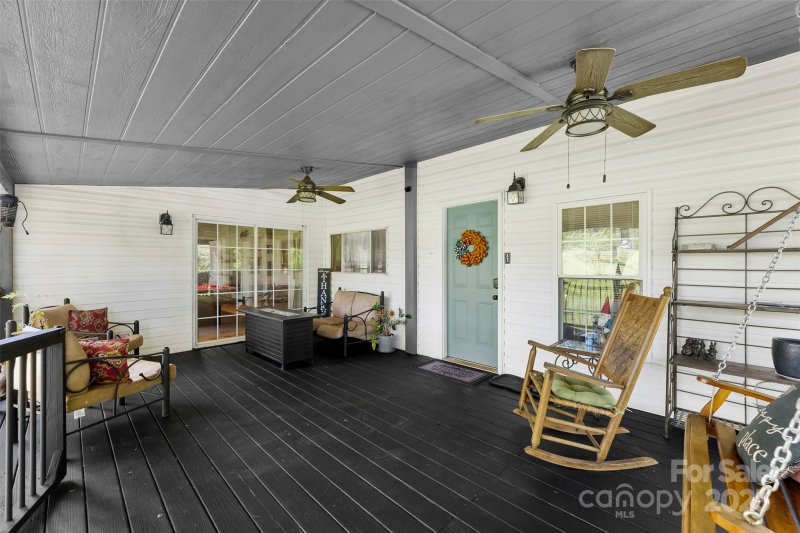 Property image 2 at 5425 Creek Run Court, Kings Mountain, NC 28086