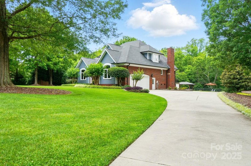 Property image 5 at 1042 Heather Glen Drive, Matthews, NC 28104