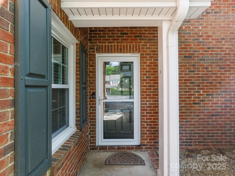 Property image 3 at 9473 Kings Falls Drive, Charlotte, NC 28210