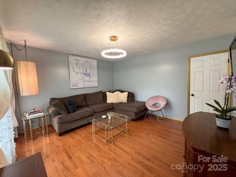 Property image 3 at 22 King Arthur Place, Asheville, NC 28806