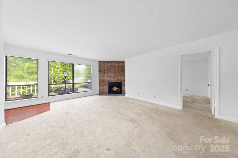 Property image 3 at 1604 Sharon Road, Charlotte, NC 28210