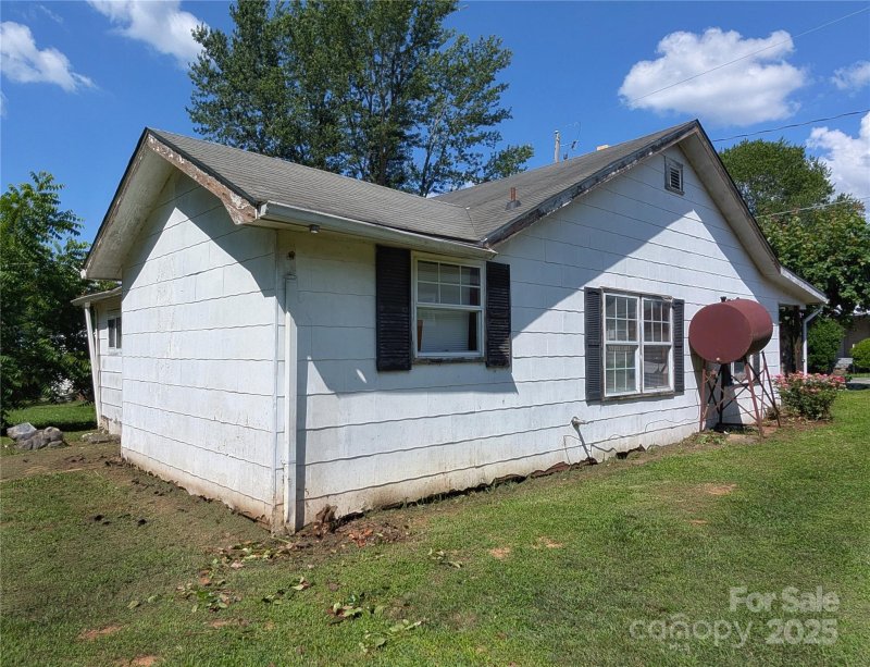 Property image 2 of 269 Westwood Circle in Grimball Park, Waynesville, NC 28786