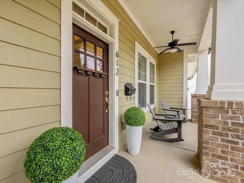 Property image 3 at 612 Ideal Way, Charlotte, NC 28203