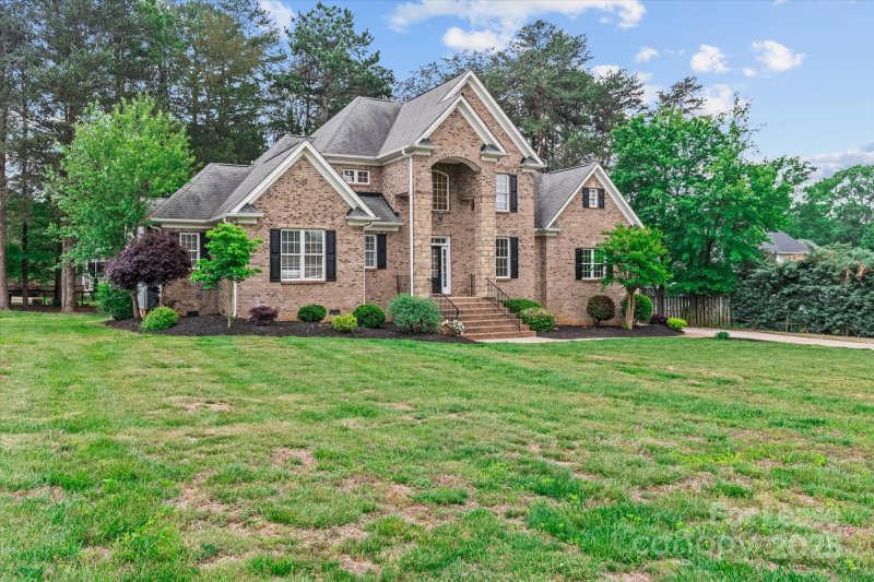 Property image 4 at 7887 Mountain Shore Drive, Sherrills Ford, NC 28673