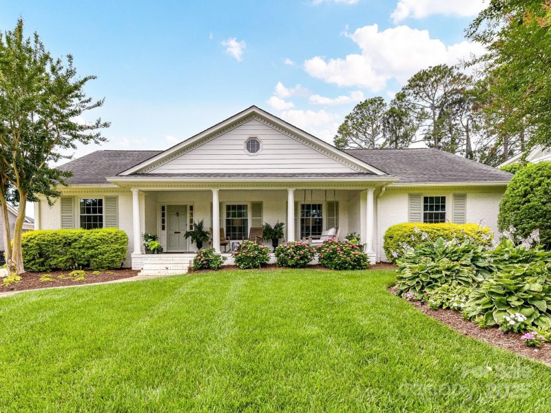 Property image 2 at 2636 Chilton Place, Charlotte, NC 28207