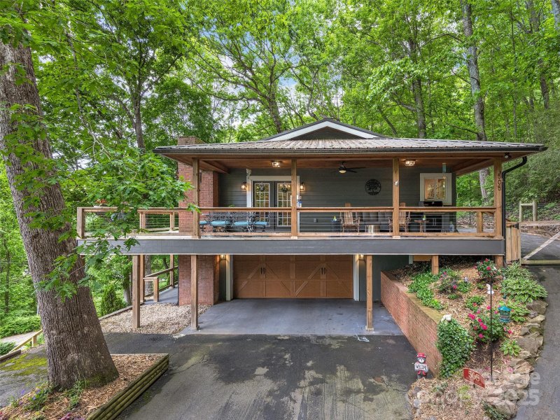 Property image 4 at 505 Scenic Circle, Waynesville, NC 28786