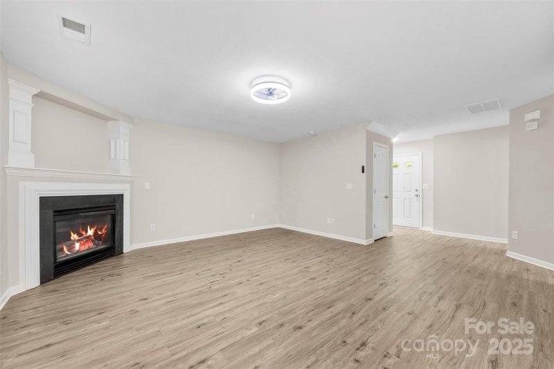 Property image 5 of 6340 Green Vista Court in Wallace Creek, Charlotte, NC 28212