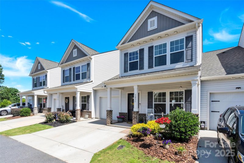 Property image 3 at 103 Blackstone Court, Statesville, NC 28677