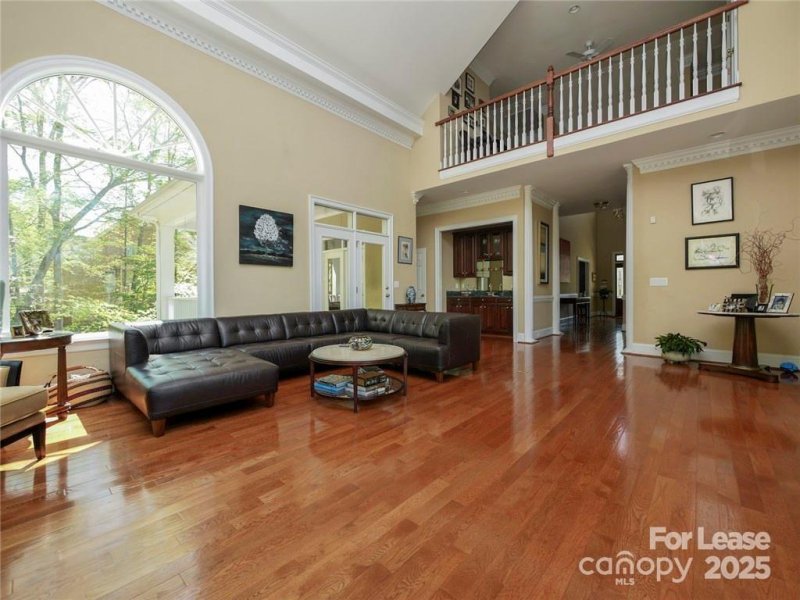 Property image 3 of 1025 Spyglass Lane in Firethorne, Marvin, NC 28173