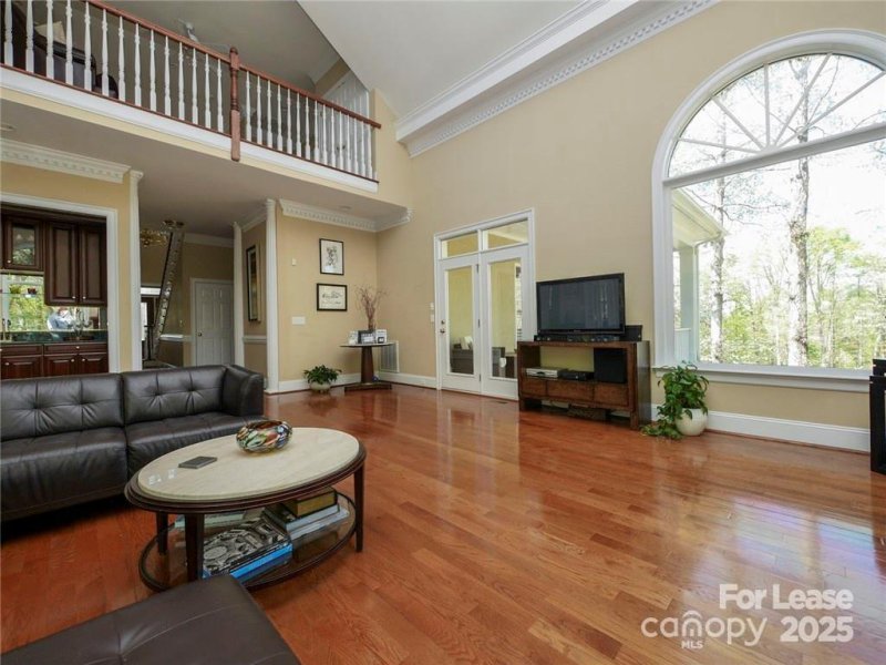 Property image 4 of 1025 Spyglass Lane in Firethorne, Marvin, NC 28173