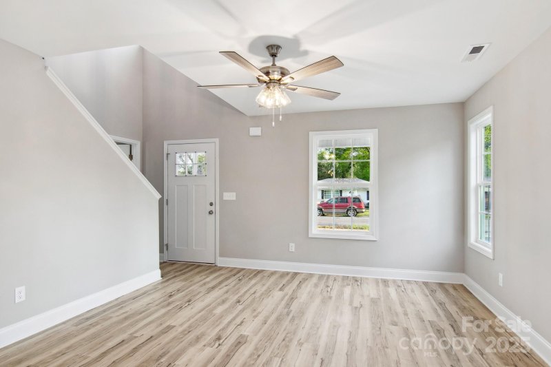 Property image 5 of 263 Robinson Street in Clinton Park, Rock Hill, SC 29730