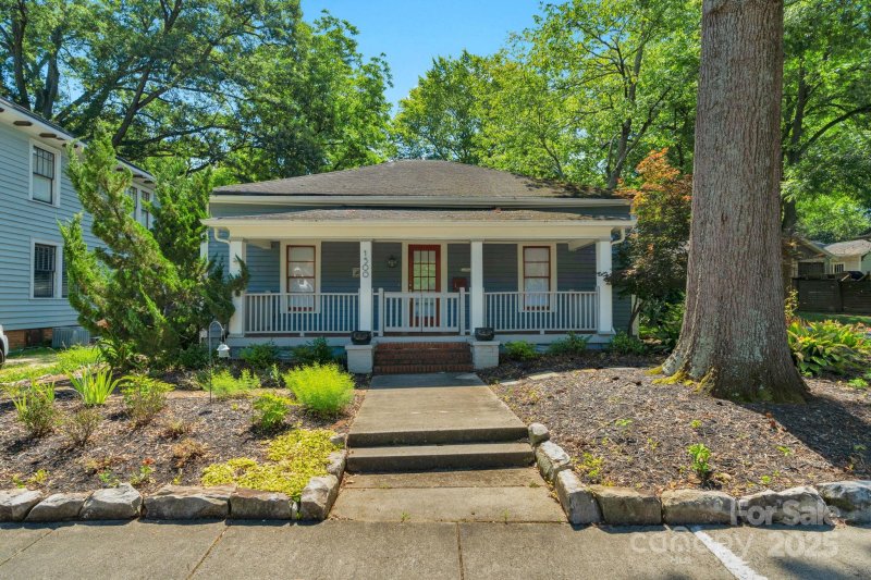 Property image 3 at 1500 Pecan Avenue, Charlotte, NC 28205