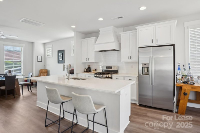 Property image 5 at 562 Amalfi Drive, Davidson, NC 28036