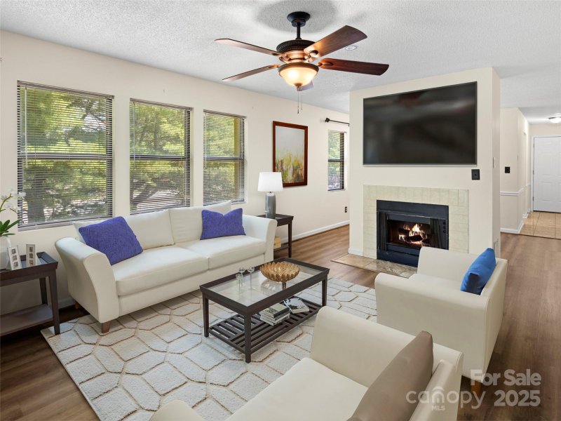 Property image 5 at 206 Abbey Circle, Asheville, NC 28805