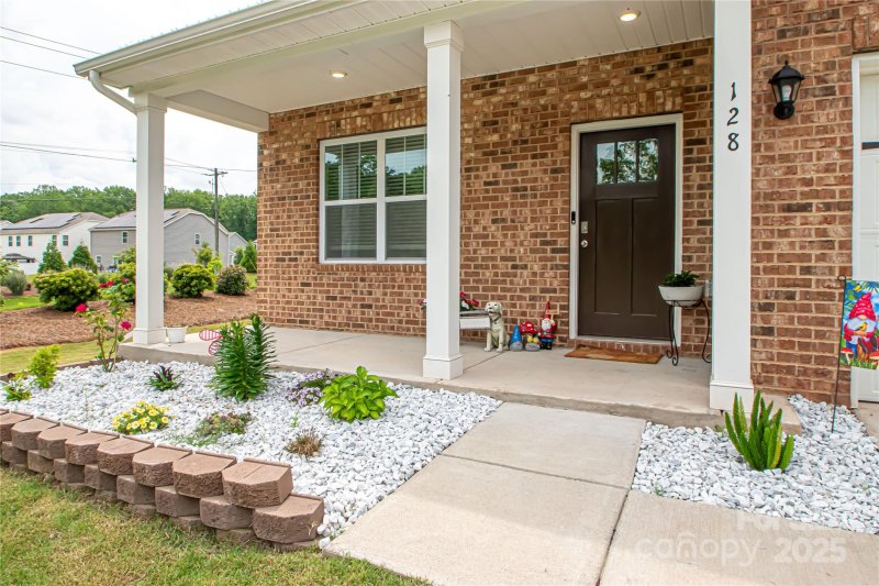 Property image 3 of 128 Hickory Ridge Drive in Crossroads, Locust, NC 28097