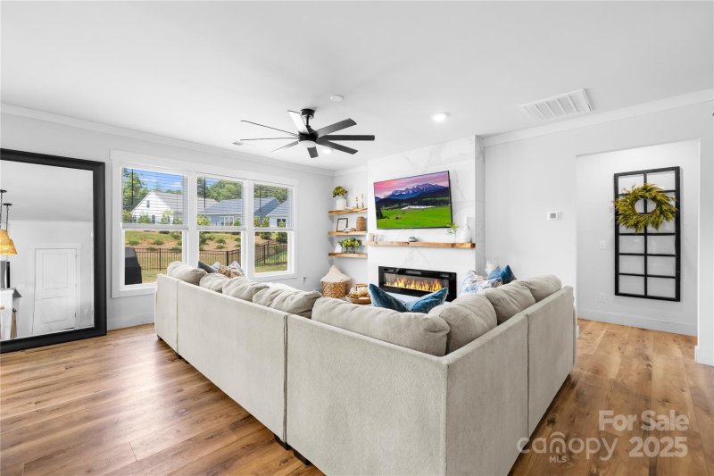 Property image 5 of 3610 Whitney Way in Villas at Sherrills Ford, Terrell, NC 28682